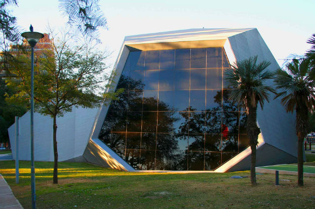 plaza cielo tierra