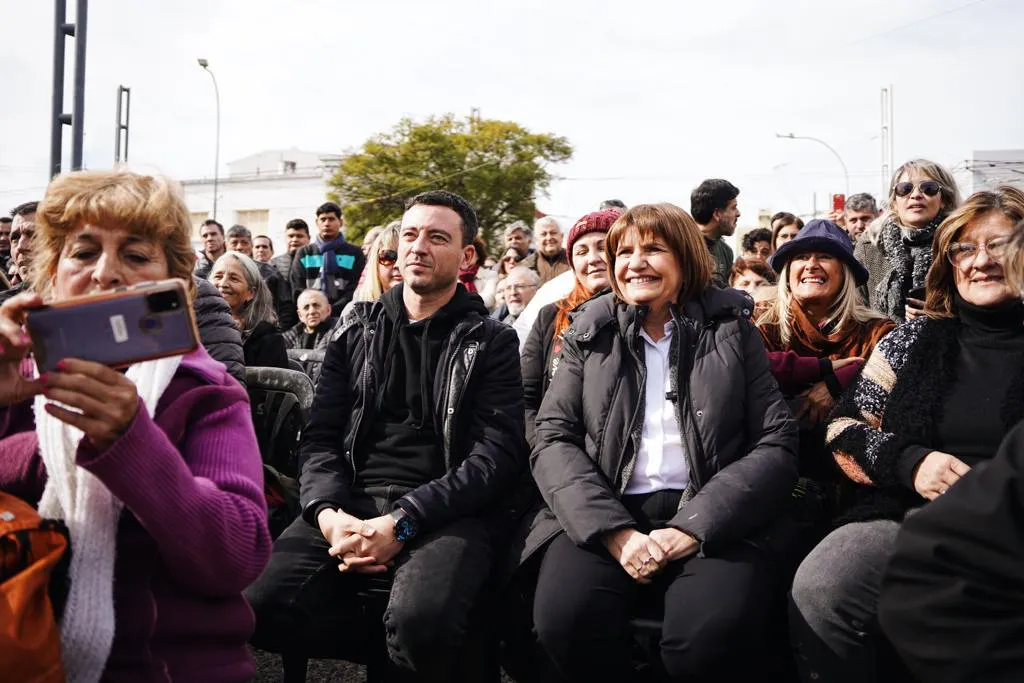 patricia bullrich y rodrigo de loredo