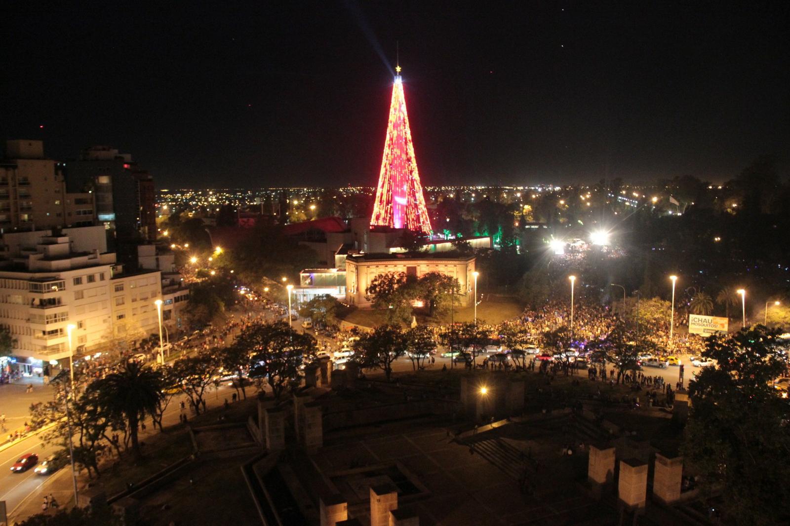 Árbol de Navidad by Diego Roscop