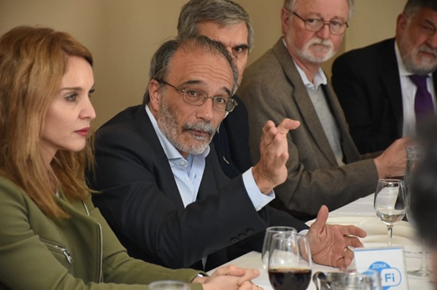Lopez-con-ministros-pcias-3