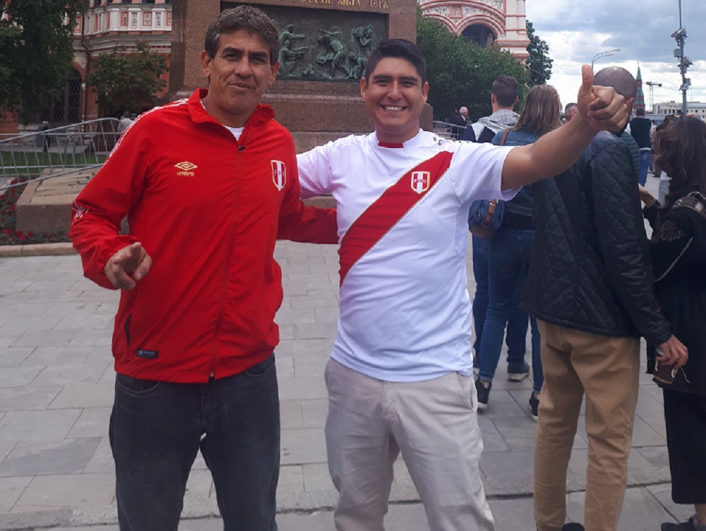 peruanos en moscu by fede jelic