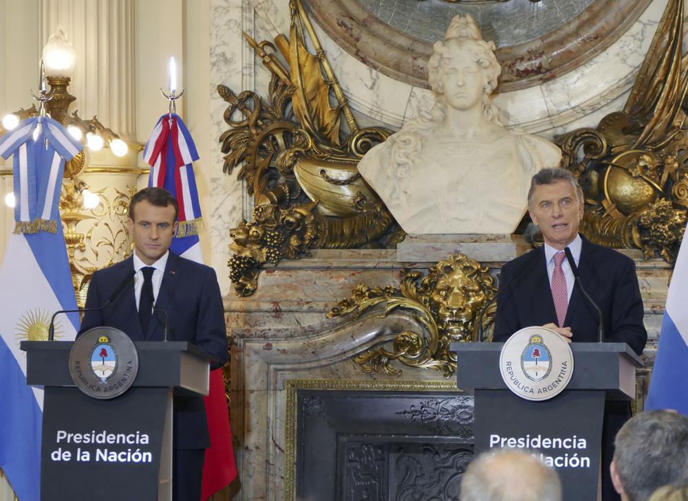 Macry Macron by na