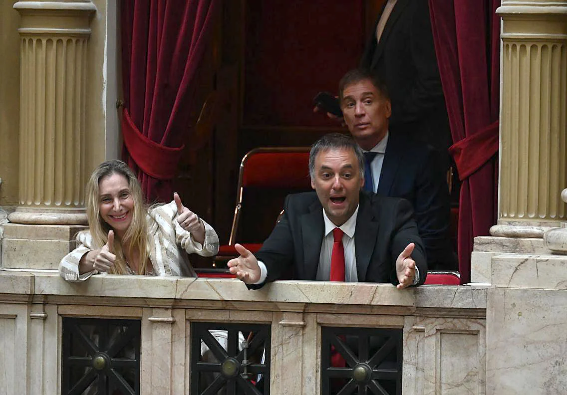 karina adorni y santilli by na