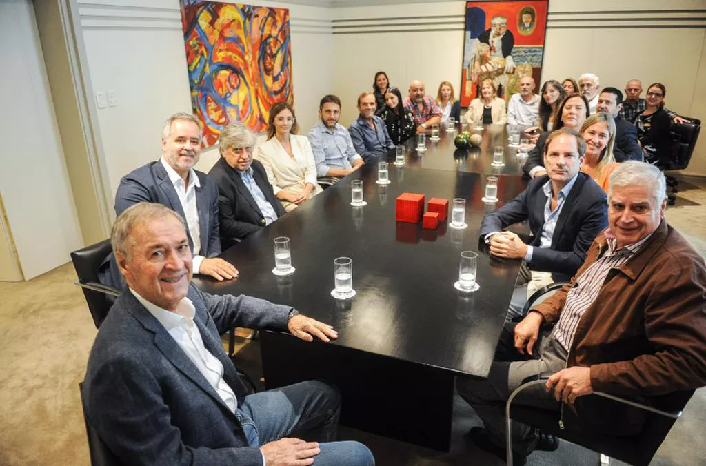 Reunión de Schiaretti con referentes de Lavagna