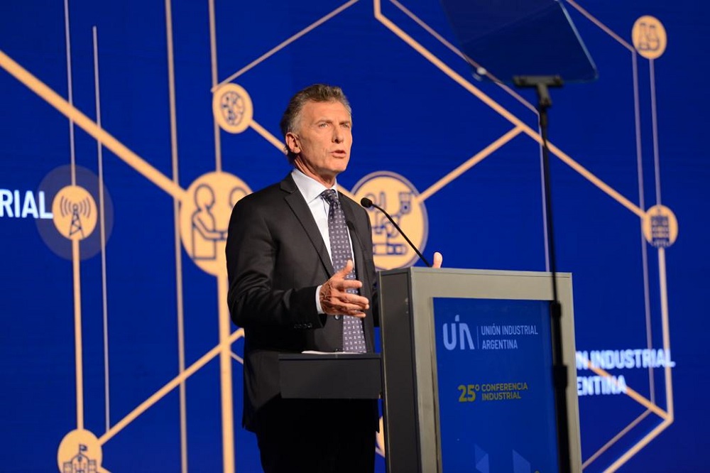 Macri en la UIA @UIAcomunicacion