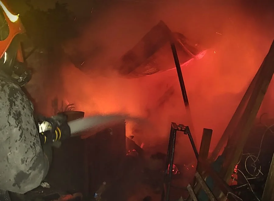 Incendio sofocado en Marqués Anexo (Policía)