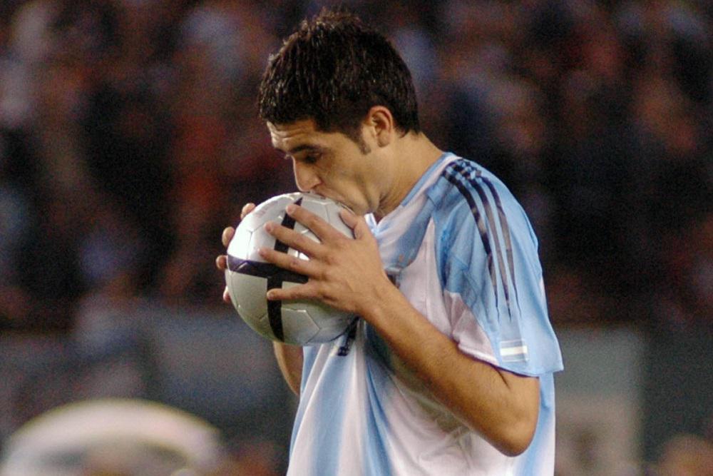 Riquelme pelota by NA