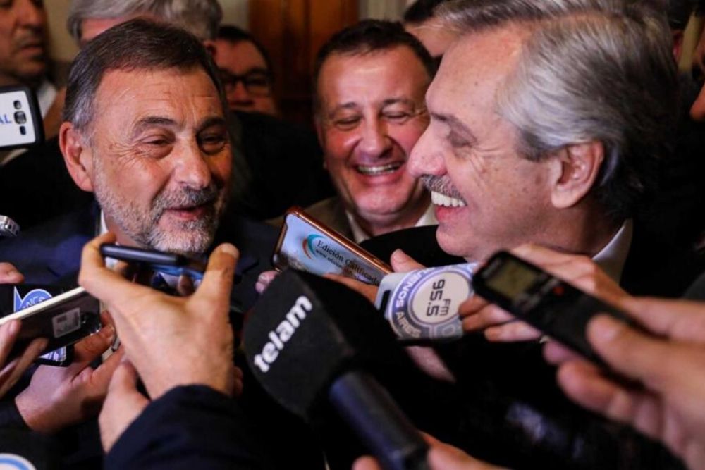 Caserio Fernández Agencia El Vigia
