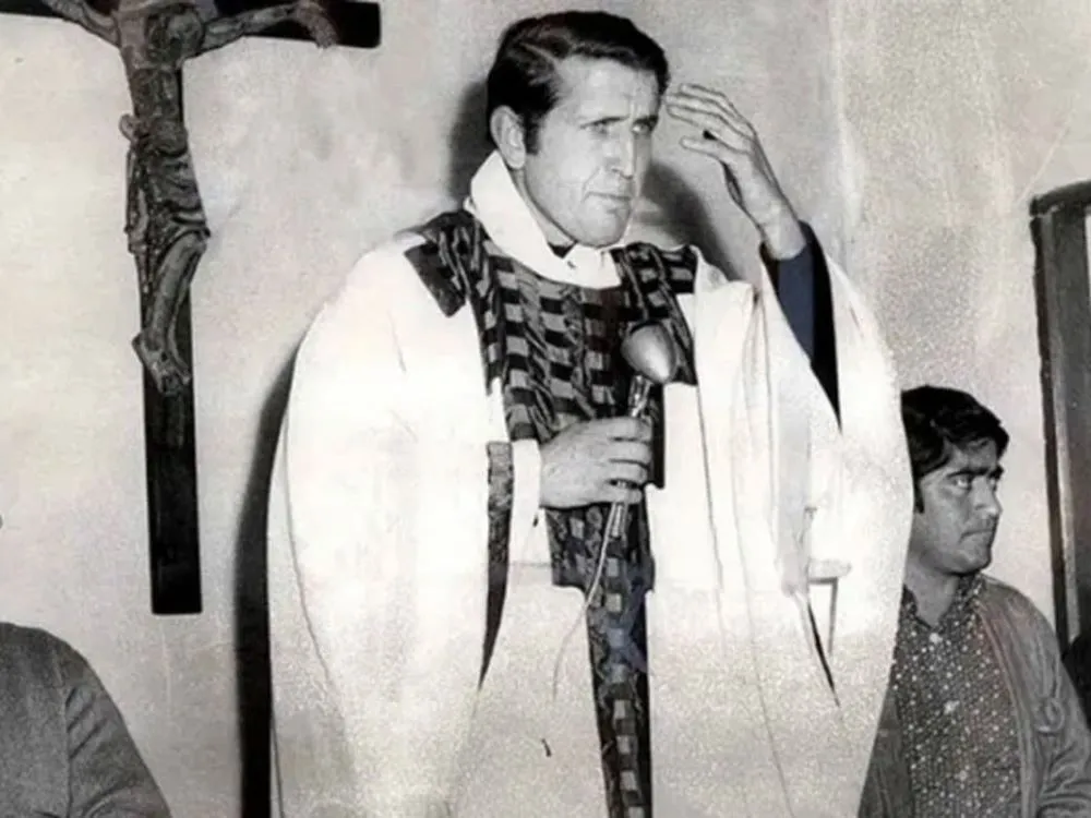 Padre Mugica by argentina,gob.ar