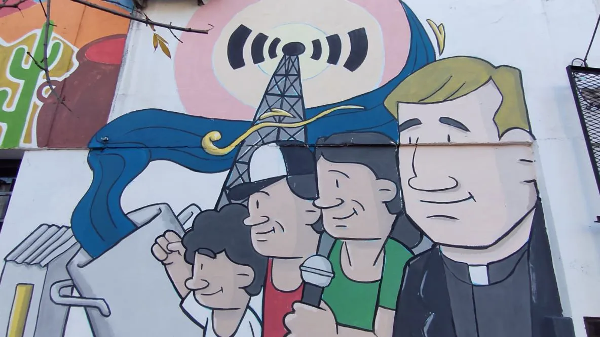 Mural Mugica 1