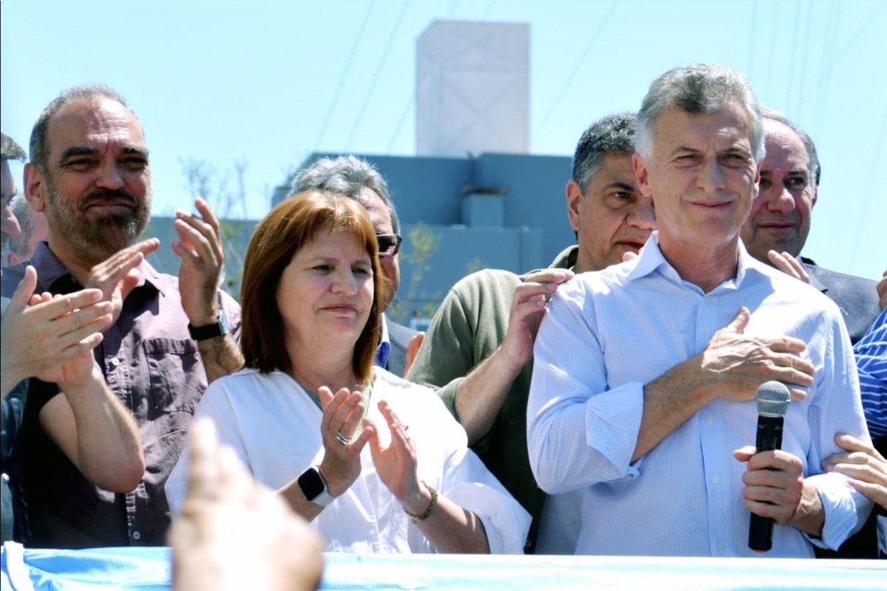 Macri, bULLRICH BY NA
