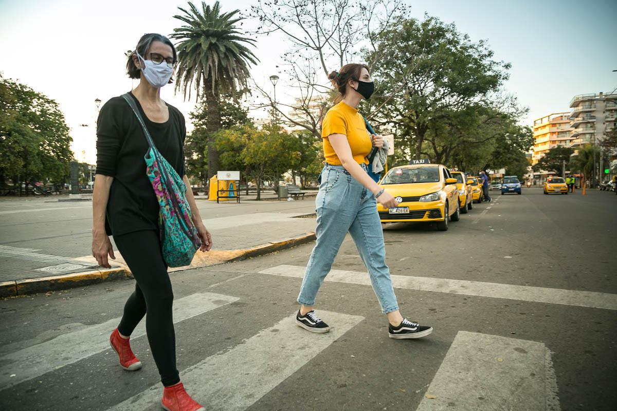 CovidCba Gente Paseos © 2020 Javier Imaz_044