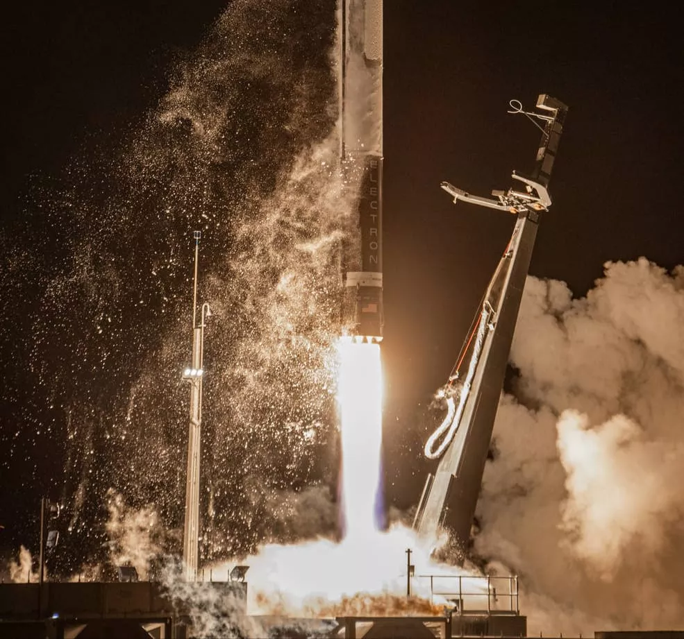 Lanzamiento de CAPSTONE by @NASA