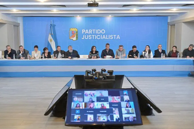 reunión del pj bonaerense by gentileza radiolaplata