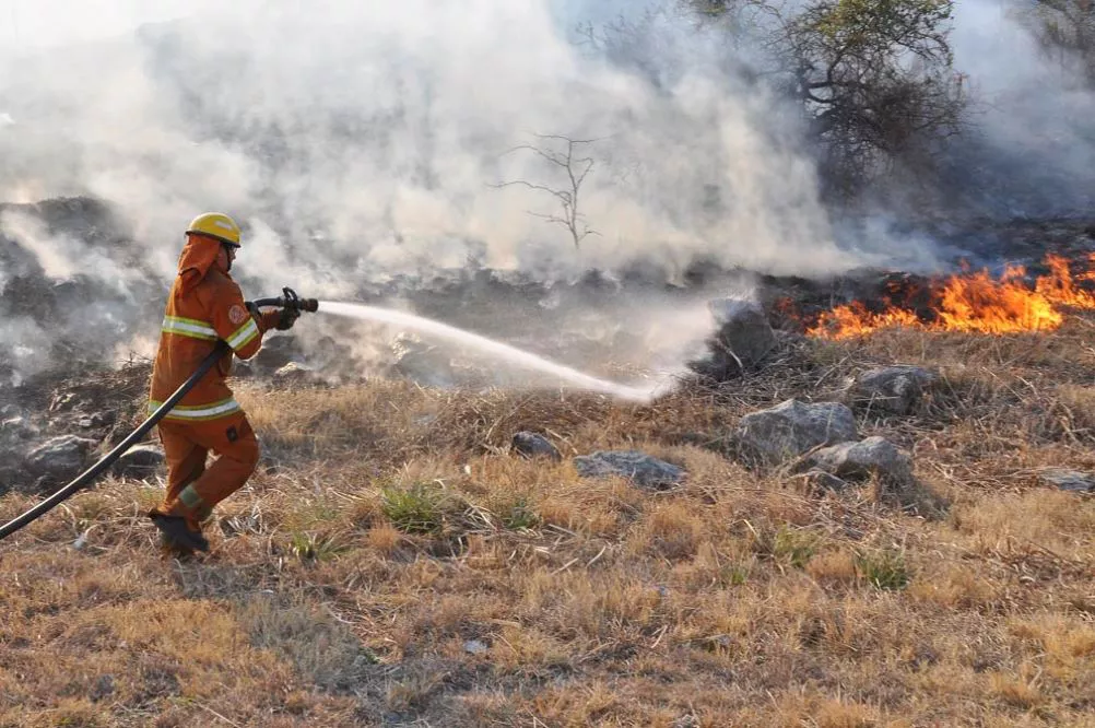 Incendios imagen archivo by prensa.cba