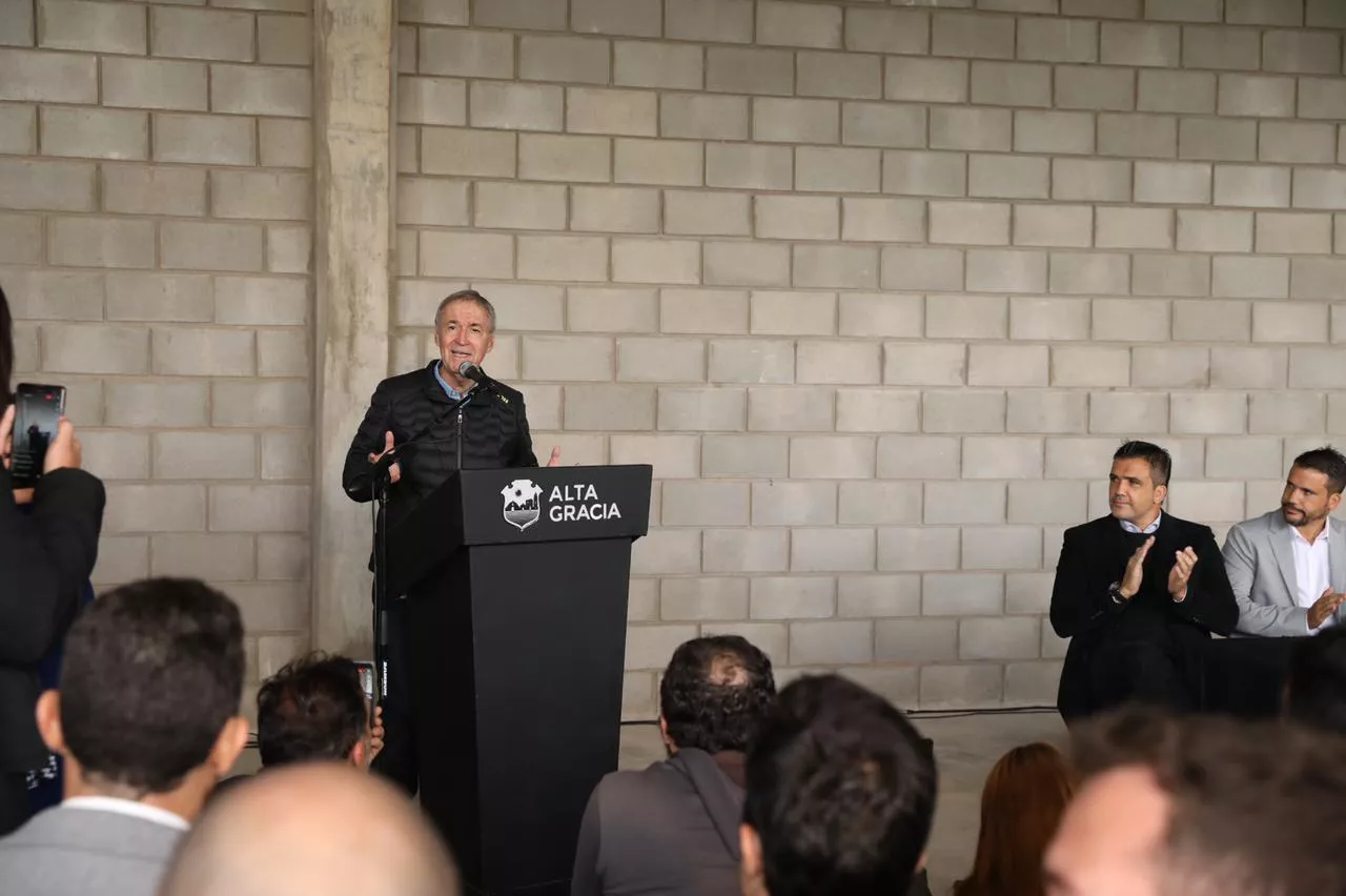 Schiaretti en Alta Gracia inaugurando Parque Industrial (Gobierno de Córdoba) 3