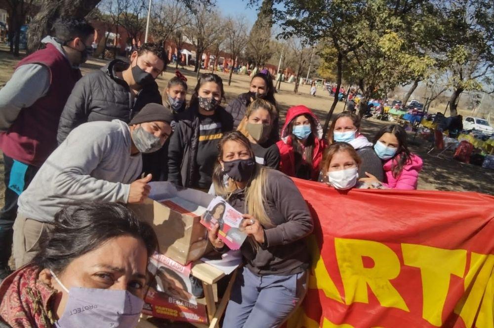 El Partido Obrero organizó una "Mesazo" en más de 50 plazas de Córdoba