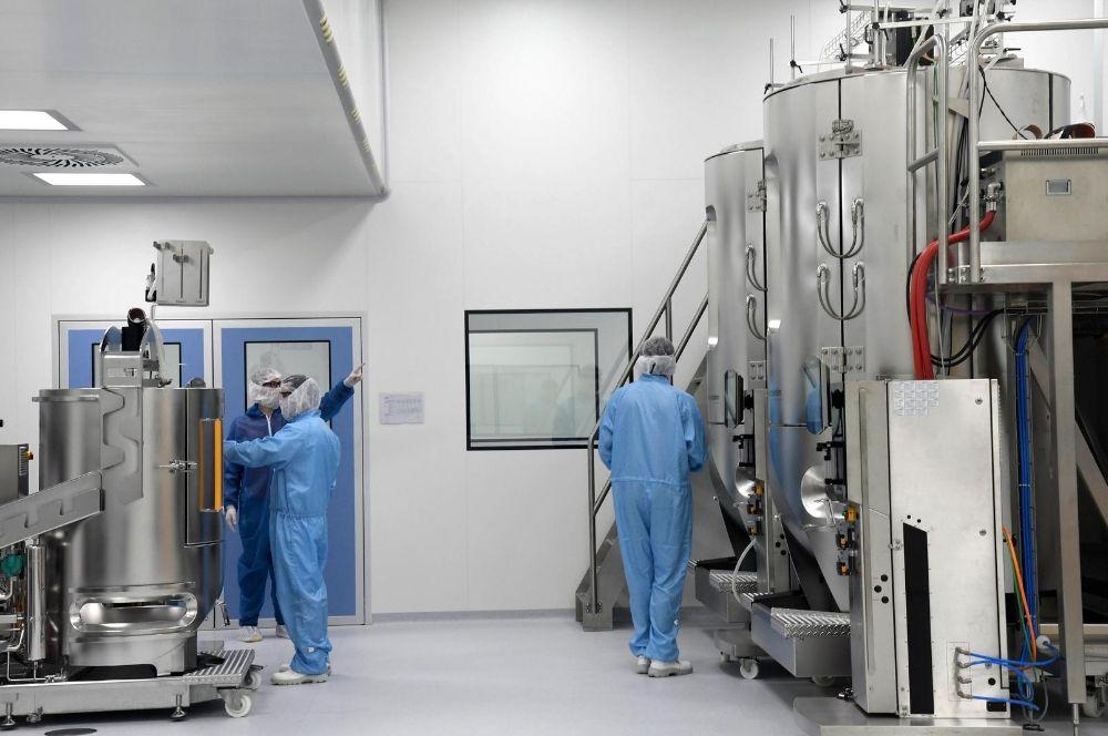 Laboratorio vacuna contra el coronavirus by Télam