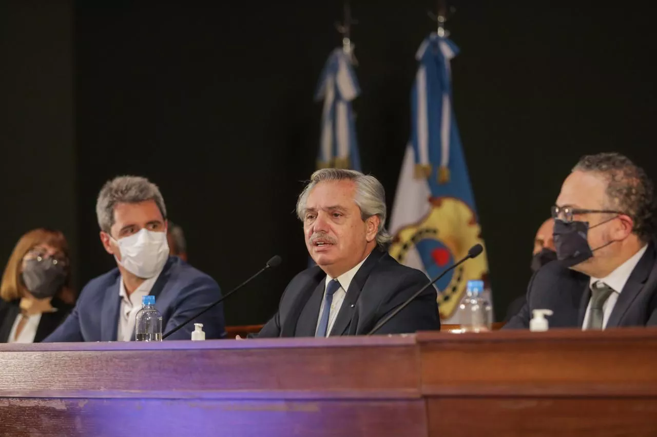 Fernández lanzó el Clúster Renovable Nacional que aglutina a seis provincias