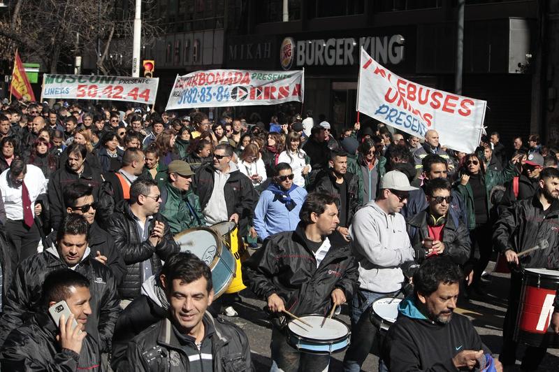 protesta choferes lunes  (2)