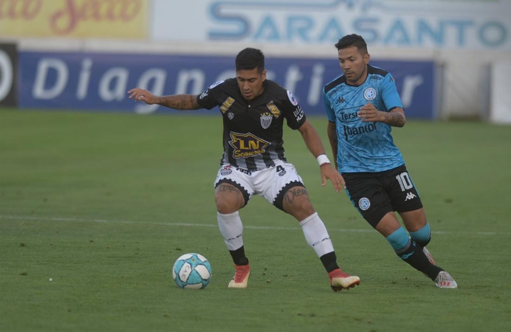 Belgrano despidió el año con un empate 0 a 0 con Estudiantes en Caseros