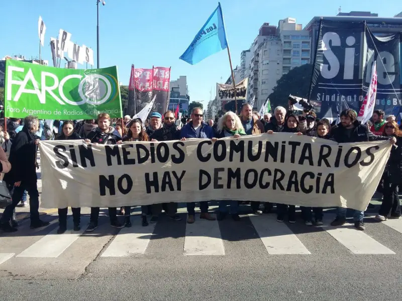 Sin medios comunitarios no hay democracia 77