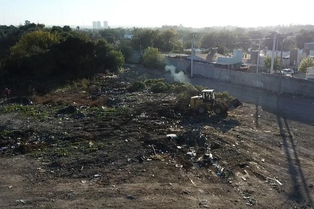 Basural oeste by prensa Muni