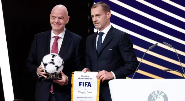 UEFA - FIFA by gentileza