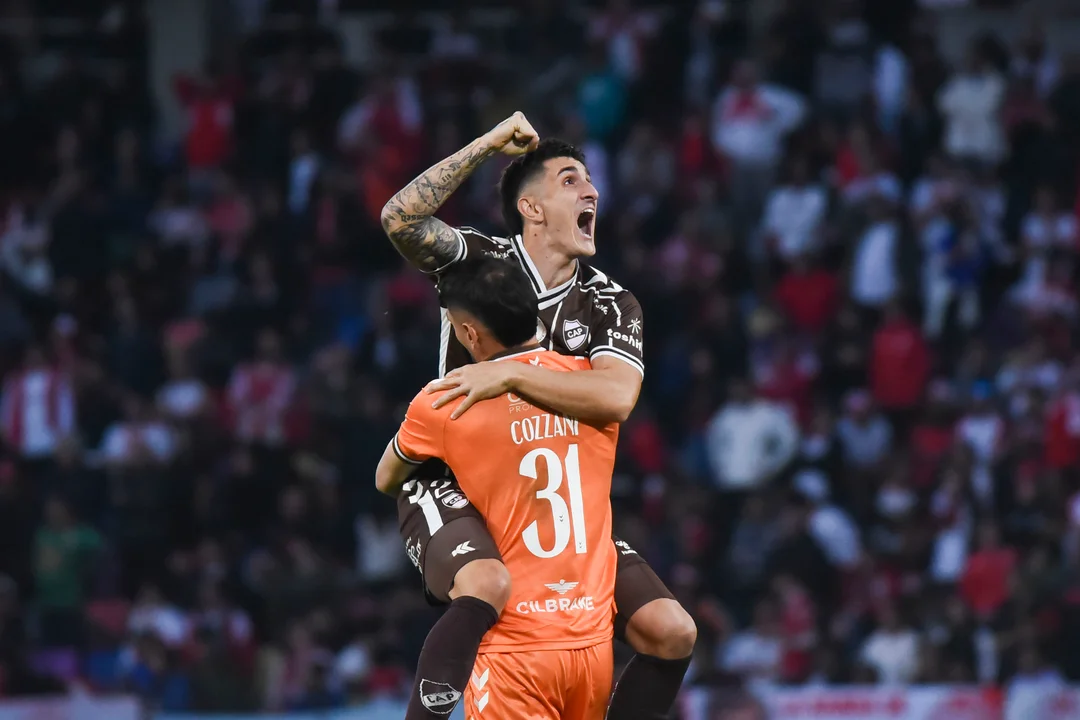 platense festejo gol