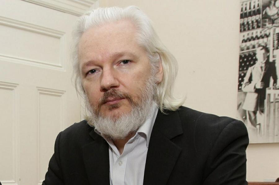 julian assange by AP
