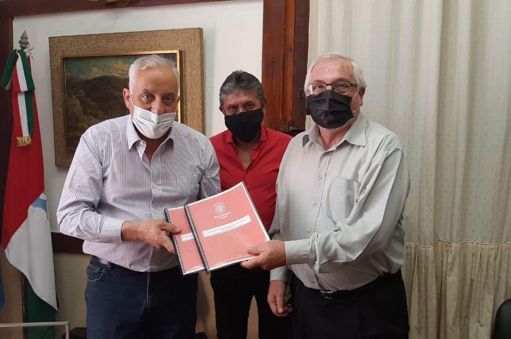 Eduardo Fernández con Baldassi Paque Industrial Rio Ceballo