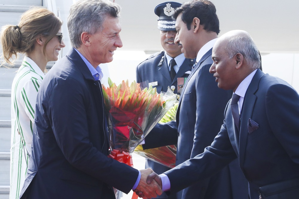 macri en india