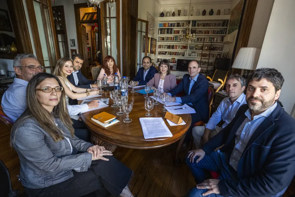 Reunión de CFK con economistas (X)