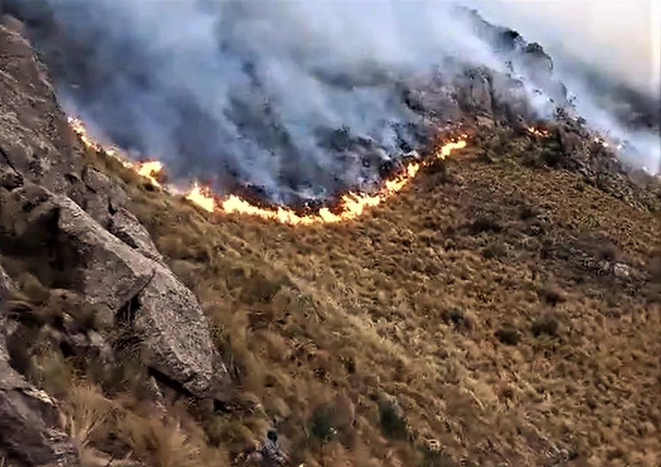 Incendio en Uritorco (captura)