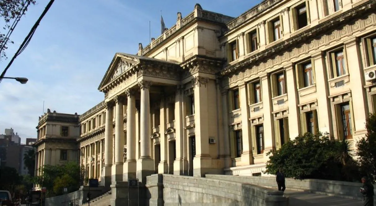 Tribunales I by La Info Semanal