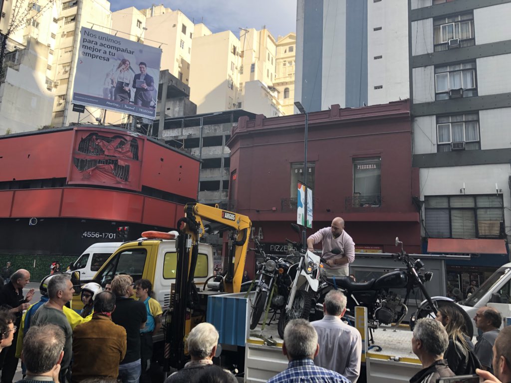 moto grua dos
