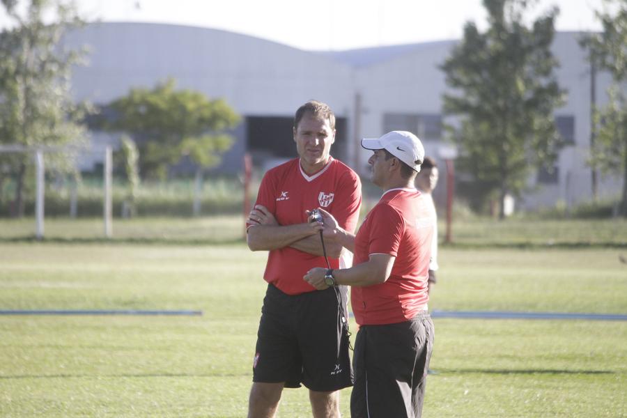 Darío Franco, técnico de Instituto (Foto: Diego Roscop)