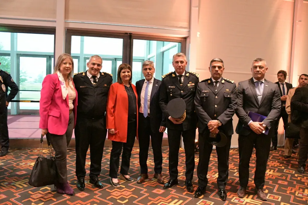 Quinteros y Bullrich by Prensa Provincia
