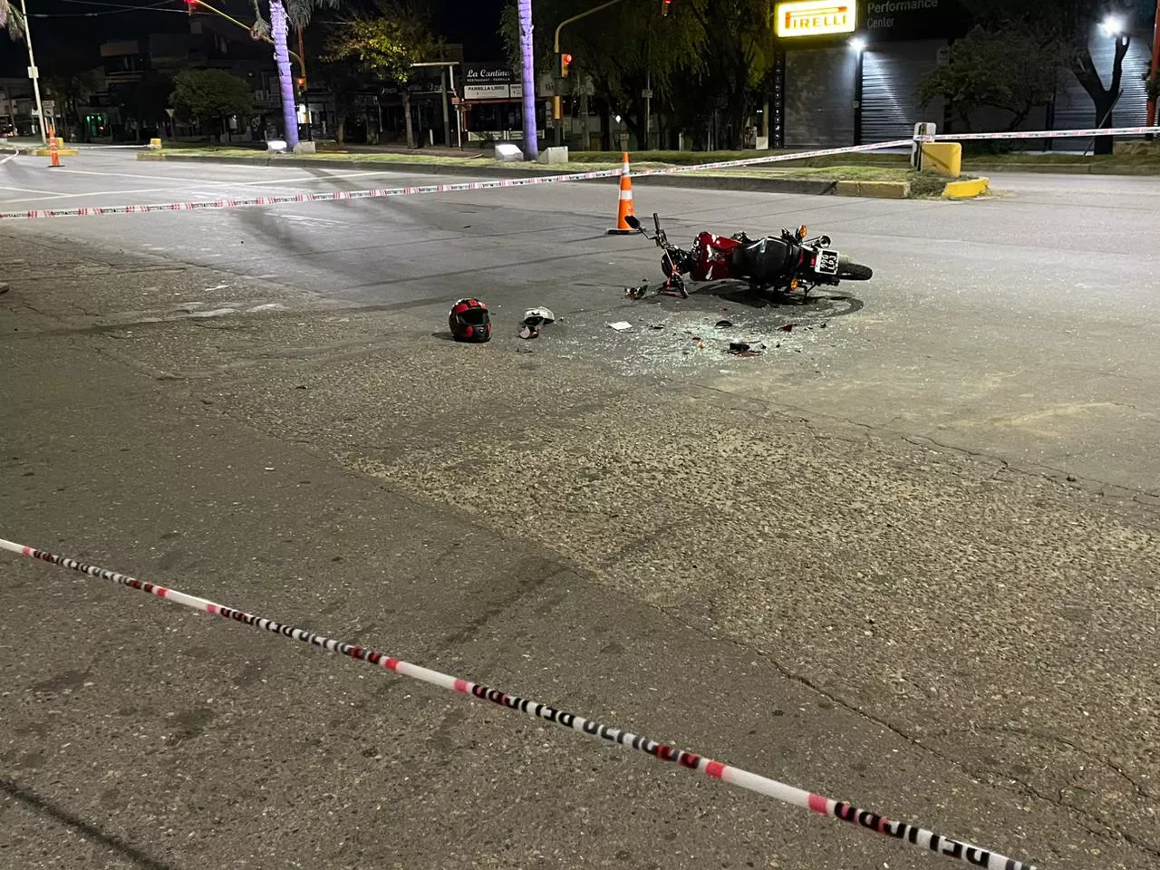 Murió un motociclista de 23 años tras chocar contra un auto en Carlos Paz