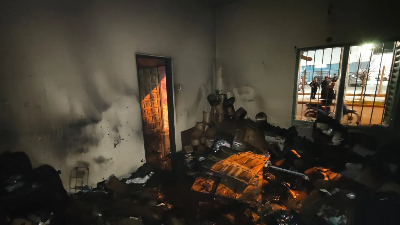 Incendio en Villa Corina (Policía) 2