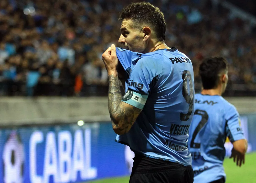 belgrano newells Vegetti Telam