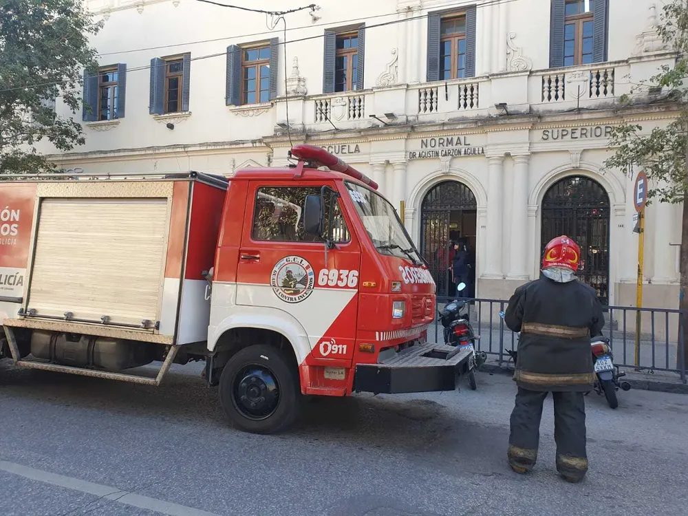 Fuga-de-gas-en-el-Garzón-Agulla-_Policía_-1