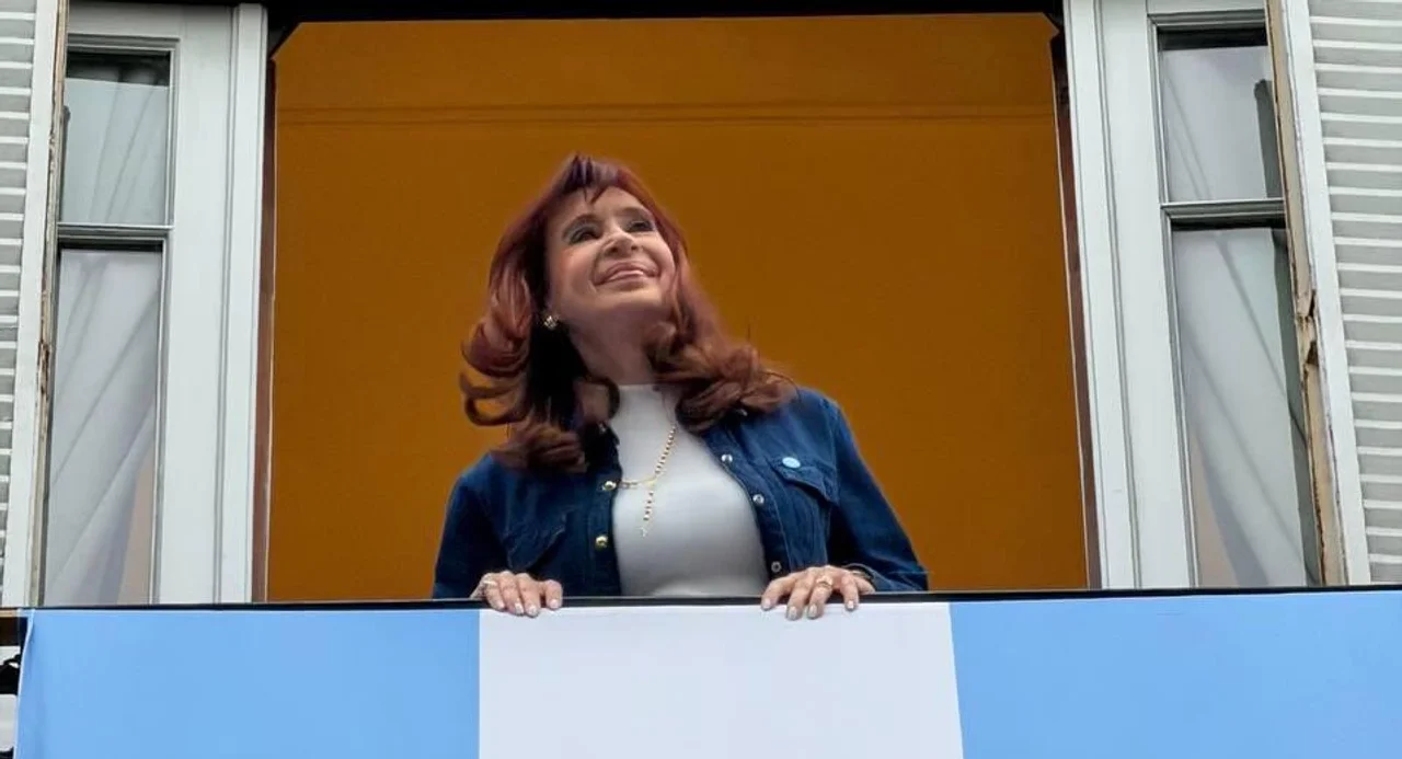 CFK en el balcon NA