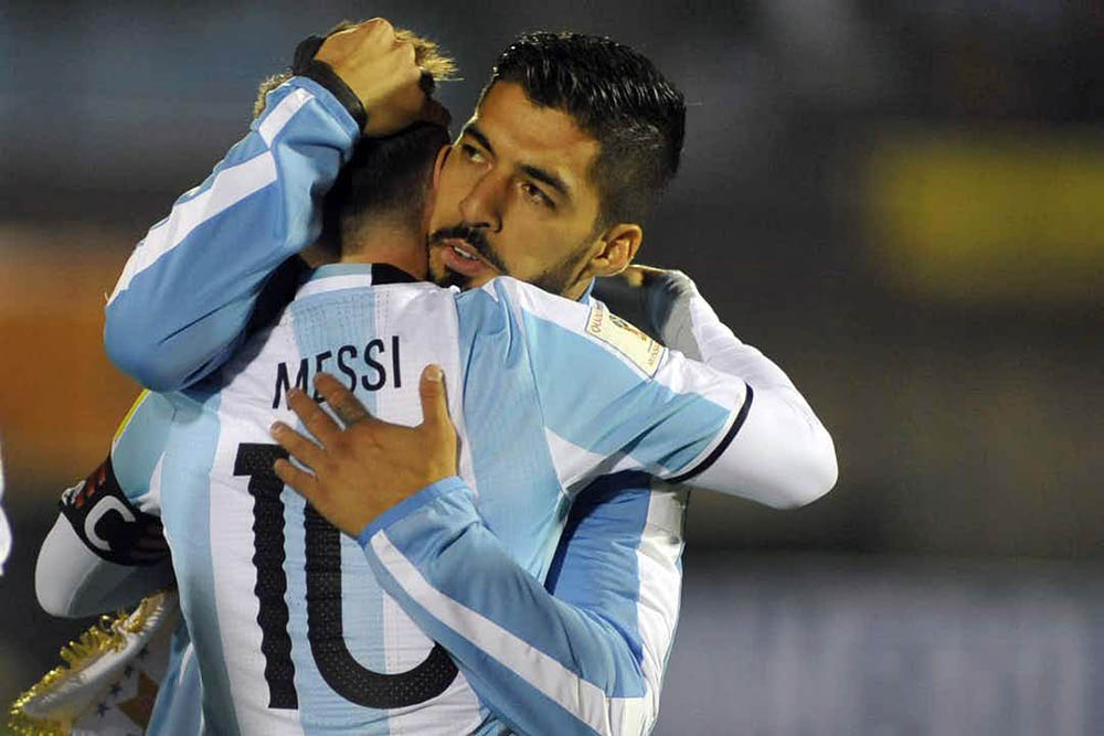 Suárez y Messi, más amigos que compañeros