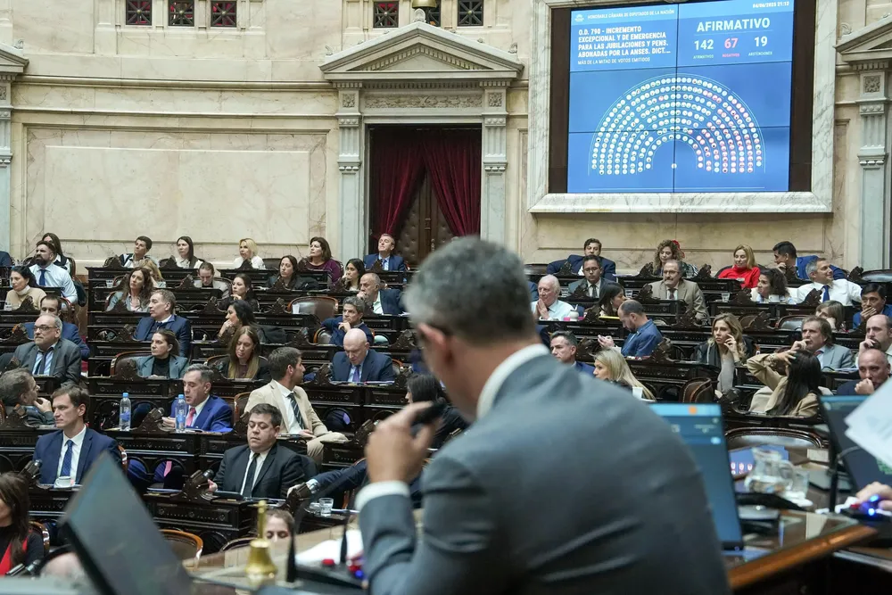 Aumento de jubilaciones en Diputados (Cámara de Diputados)