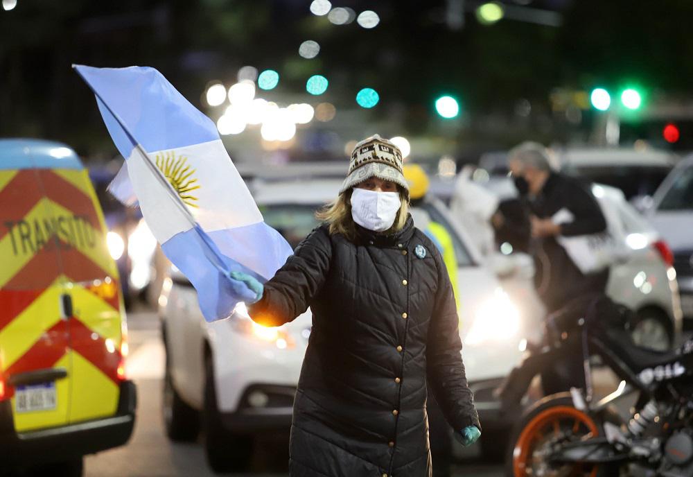 caravana anti cuarentena NA
