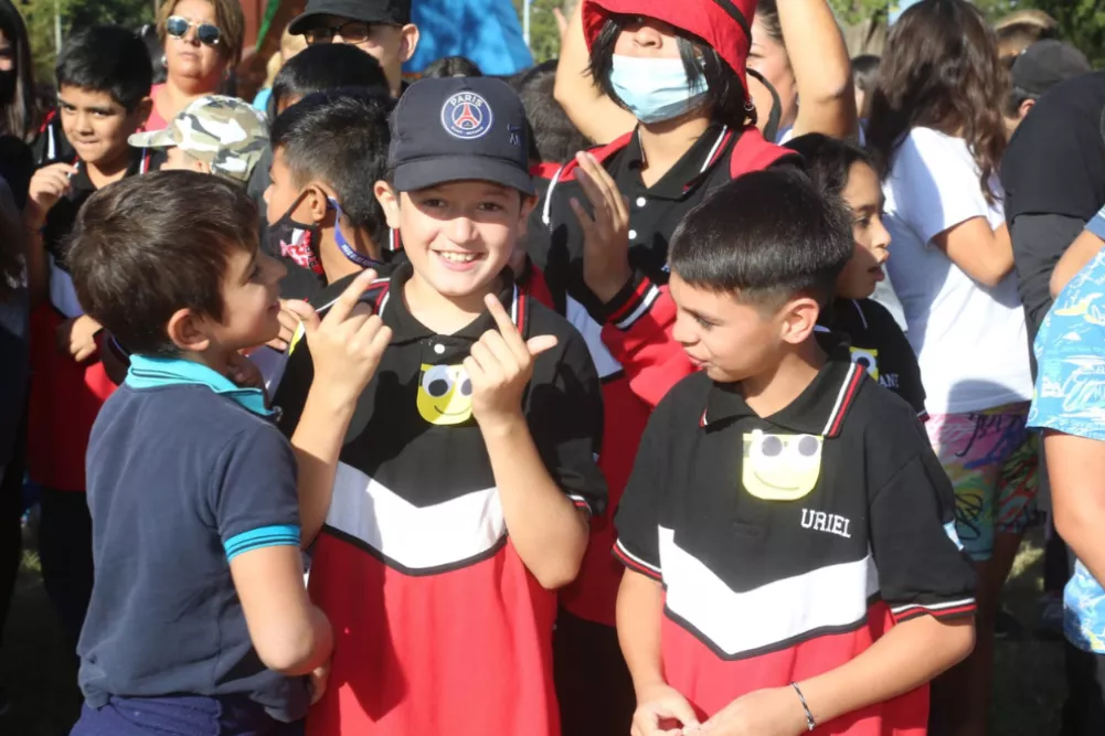Estudiantes in gresantes by prensa.cba