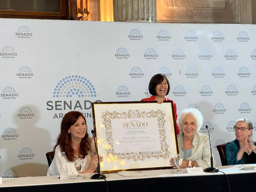 homenaje a Abuelas en el senado by tw Senado