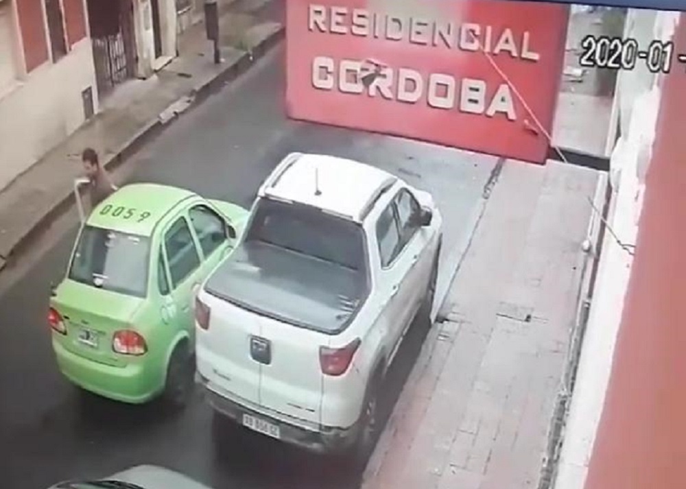 remieero asalta anciano