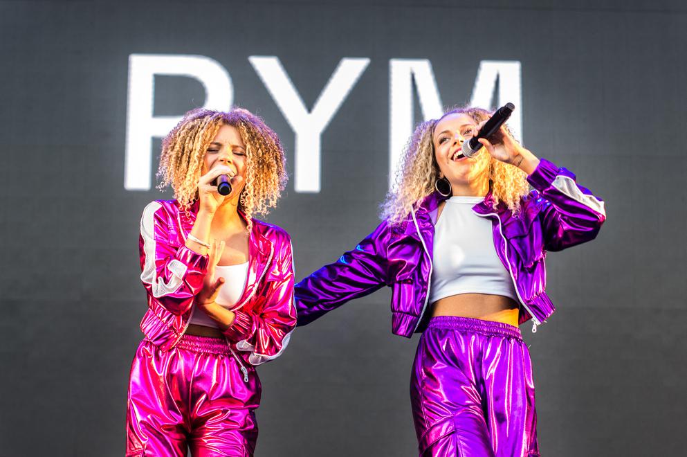 las hermanas PYM by Prensa Gob